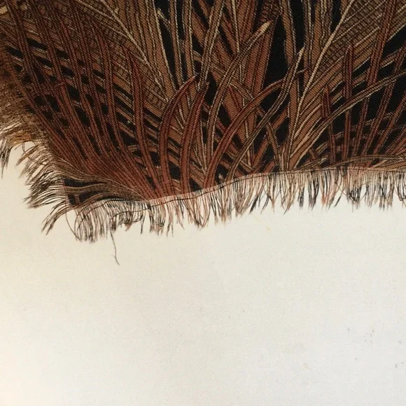 Peacock Feather Patterned Scarf - Picture 3 of 3